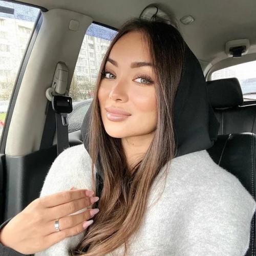 Наша Сибирь славится не только здоровыми и крепкими мужчинами, но и потрясающими женщинами. 02