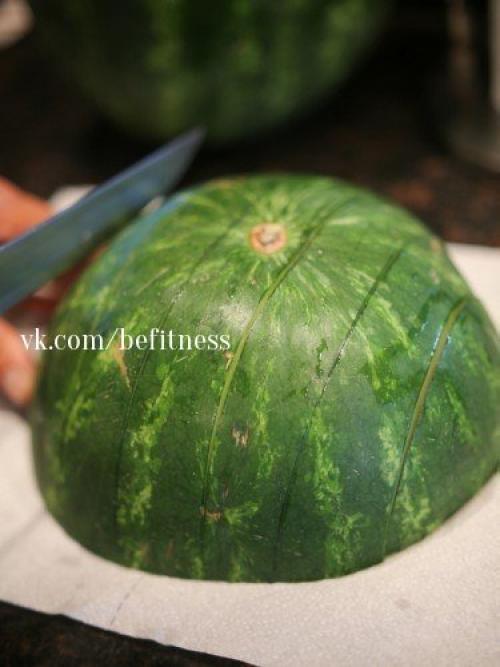 Как правильно нарезать арбуз! 02