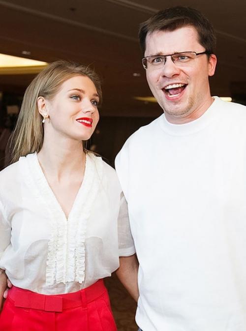 Кристина асмус и Гарик Харламов объявили о разводе после 8 лет брака. 03