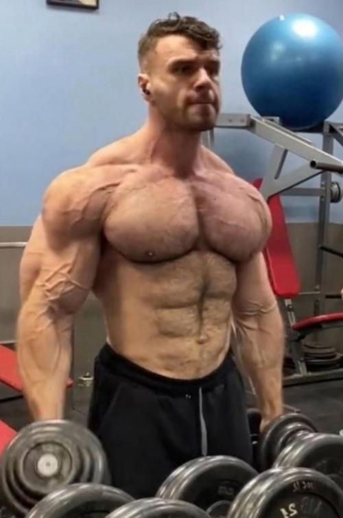 Дмитрий Воротынцев, 32 года. 01