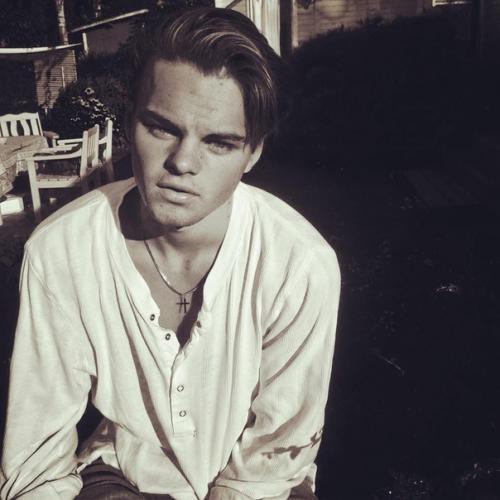 Красавчик Конрад аннеруд - шведский ди каприо в молодости. 01