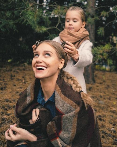 Красивая звездная семья: Гарик Харламов с Кристиной асмус и их дочуркой! 02