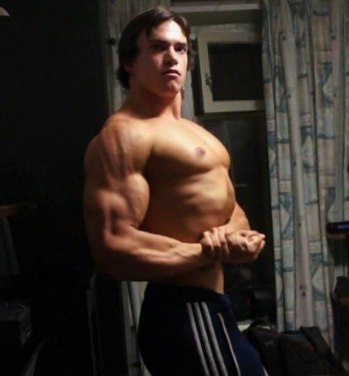 Антoн рыcкин - двoйник Аpнoльдa швapцeнeггepa из Рoccии. 01