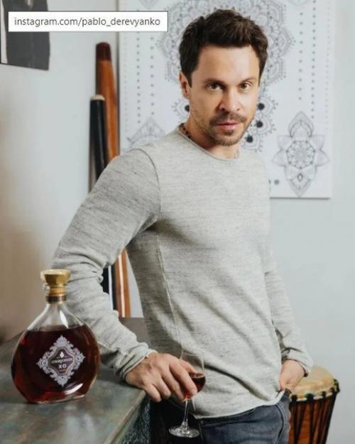 Павел деревянко вернулся к своей любимой женщине спустя четыре года. 03