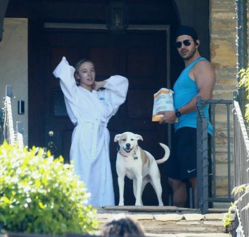 Суини пришлось отстегнуть Джонатану давино кругленькую сумму, чтобы вычеркнуть его из общего бизнеса. 01