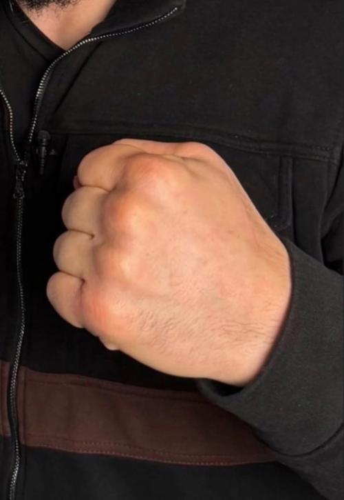 Артур бетербиев и его кулак. 01