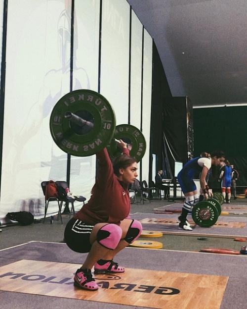 Российская тяжелоатлетка Анастасия блинова. 05