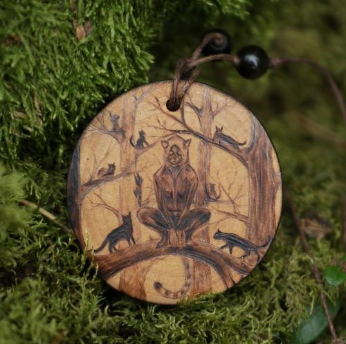 Удивительные кулончики. Из деревянных спилов. 01