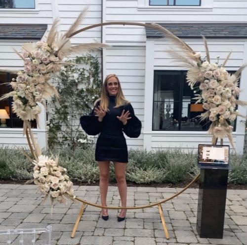 Похудевшая Адель - это сенсация 2020 года. 02