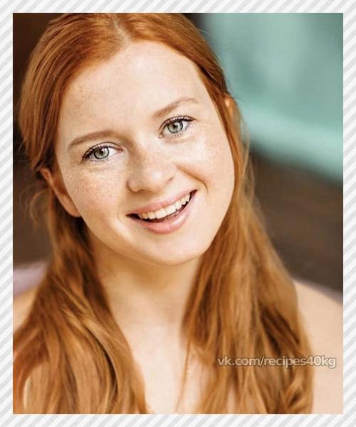 Спортивные девушки. Актриса Катерина пан ва не взирая на пышную к мплекцию следит за св им питанием и ре улярн занимается сп рт м. 02