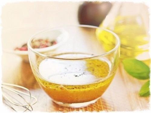 9 диетических заправок для салатов.