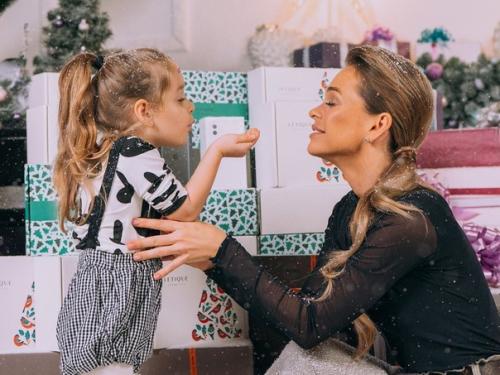 Анна хилькевич со своими детьми! 02