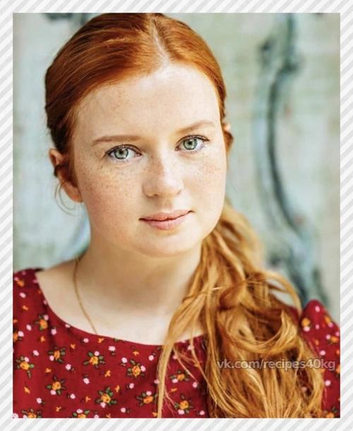 Спортивные девушки. Актриса Катерина пан ва не взирая на пышную к мплекцию следит за св им питанием и ре улярн занимается сп рт м. 01