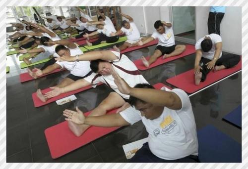 Спортивные девушки. А вы знали, что в аиланде естьла ерь, куда отправляют мужчин, которые страдают ожирением, что бы они там похудели. 02