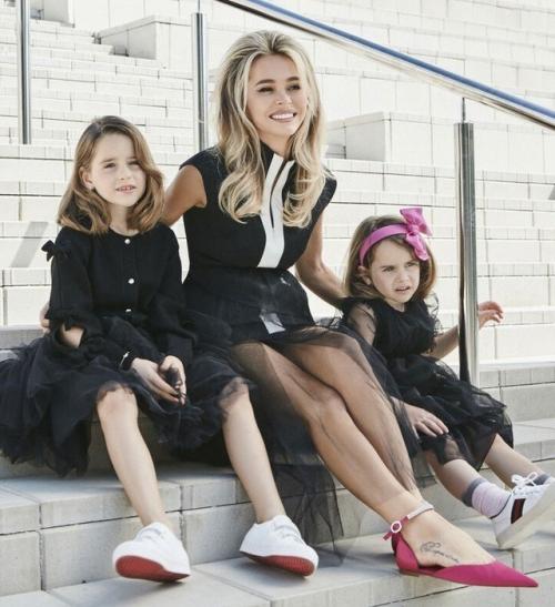 Анна хилькевич решила изменить имя своей младшей дочери. 01