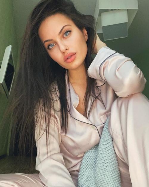 Обалденная Регина Кова! 01