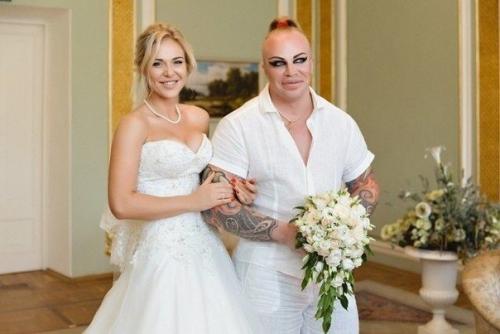 Спортсмены развелись и блогеры шпаки. 01