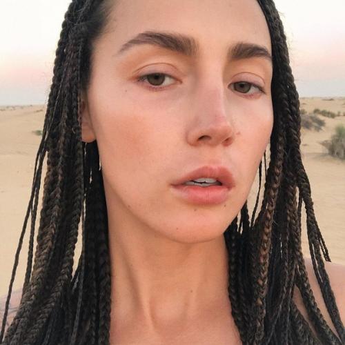 Спортивная мамочка!  Такая красотка! 03