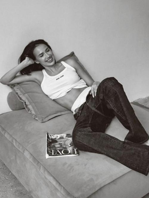 Алина загитова прокомментировала свою чрезмерную худобу. 02