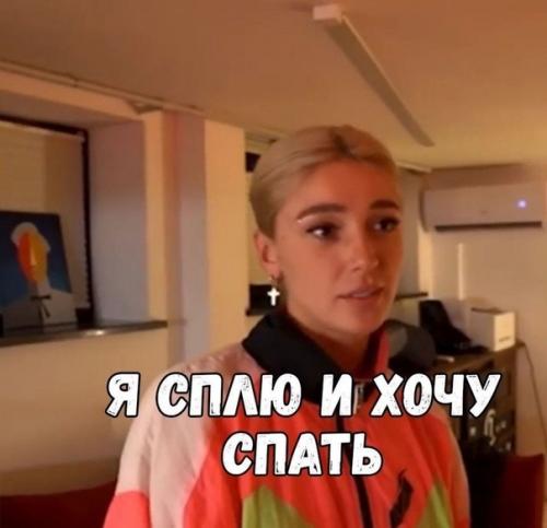 Чонин уехал домой в Пусан и даже записался в ближайший фитнес - центр, чтобы потренироваться во время отпуска. 03