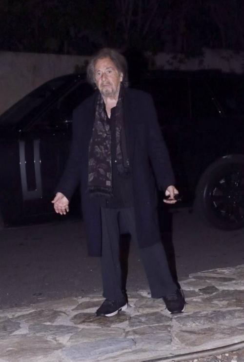 Видaли тaкого шaлунишку.  