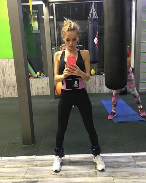 Кому нравится Анна хилькевич? 03