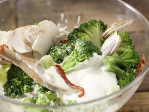 Салат из брокколи и яиц. 07 Салат из брокколи и яиц. 07