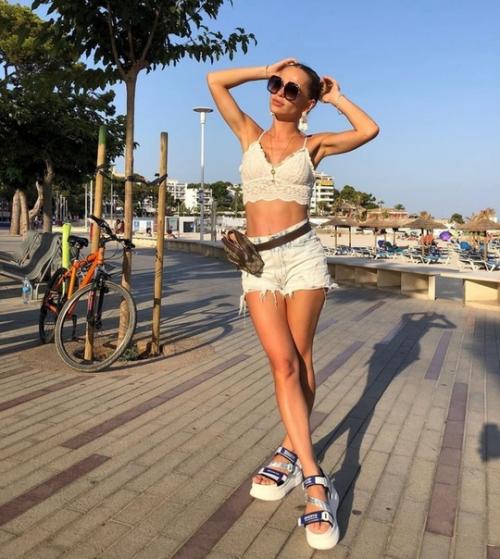 Кому нравится Анна хилькевич? 04