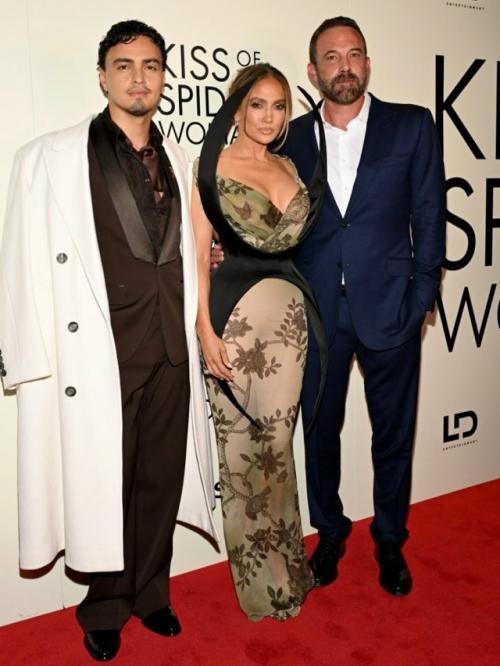 Дженнифер Лопес и Бен аффлек снова вместе спустя 9 месяцев после развода. 02