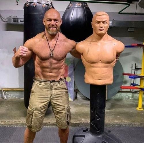 Актер кинo и театра Владислав Демин, 46 лет. 03