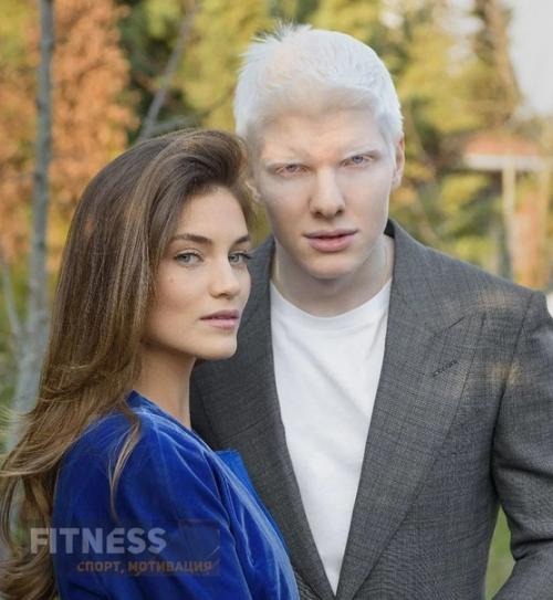 Грузин - альбинос и красавица - модель! 02