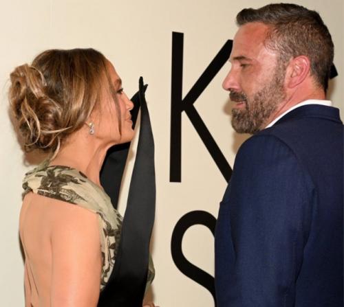 Дженнифер Лопес и Бен аффлек снова вместе спустя 9 месяцев после развода. 01