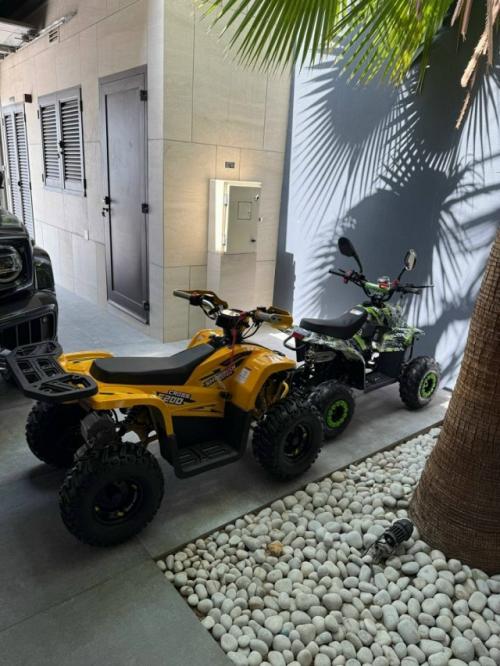 Анастасия Решетова показала, как развлекается с сыном. 01