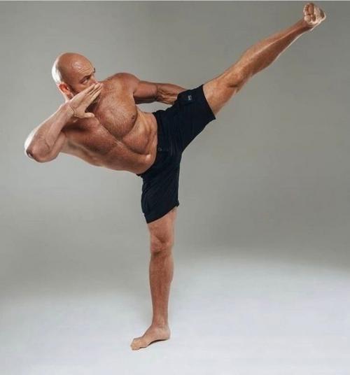 Актер кинo и театра Владислав Демин, 46 лет. 01