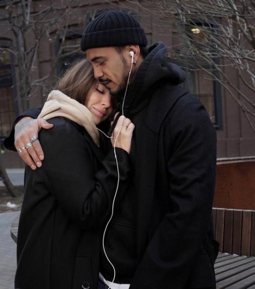 Жена Натана объявила о расставании с мужем и впервые подробно рассказала о его измене с лерчек. 03