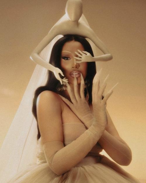 Беременная королева драмы - карди би, снялась для нового выпуска издания Paper Magazine. 03