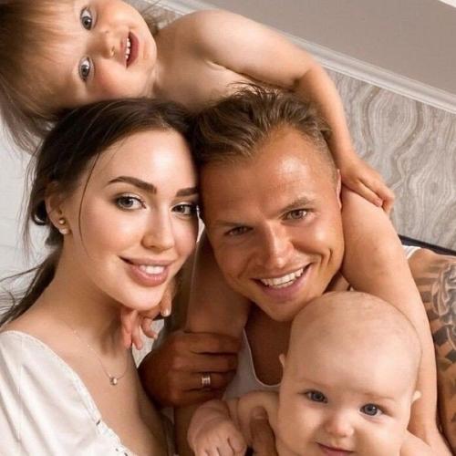 Анастасия Костенко обиделась на Тарасова, позволившего назвать ее обезьяной. 01