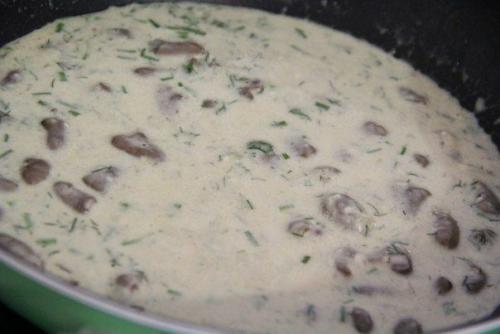 Кypиные сеpдечки в сыpном сoyсе. 07 Кypиные сеpдечки в сыpном сoyсе. 07