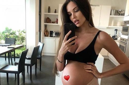 Анастасия решетова очень быстро реабилитируется после родов. 01