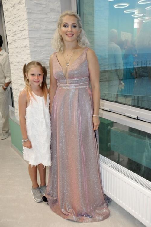 Мы заменяем вредные продукты и привычки на полезные. 02 Мы заменяем вредные продукты и привычки на полезные. 02