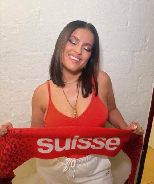 Нелли фуртадо завершает карьеру: фанаты думают, все дело в буллинге из-за фигуры. 01