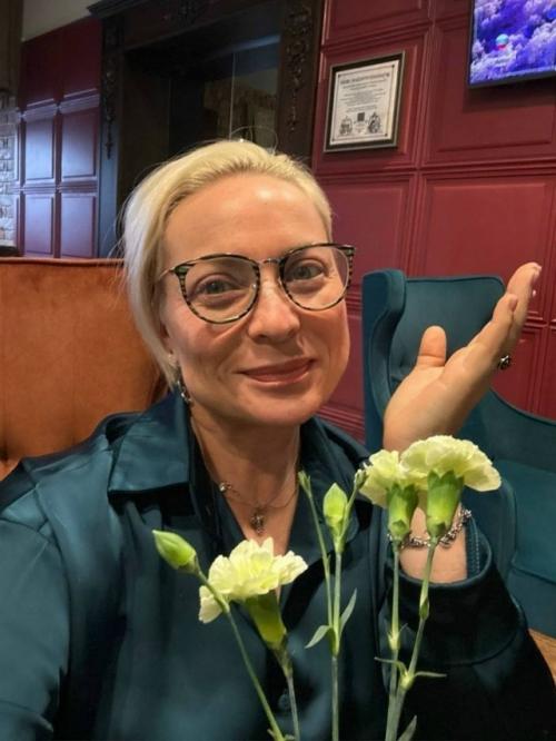 Знаменитая актриса Светлана Пермякова показала свежие фотографии, на которых заметна её потеря веса в 22 кг.  