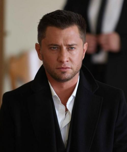 Павла прилучного заподозрили в пластике на новых фото. 02