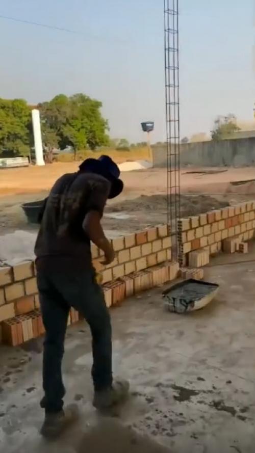 На стройке своя атмосфера! 01