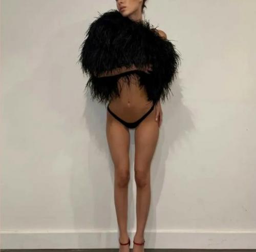 Сестра Бьянки цензори повторила её самые смелые 