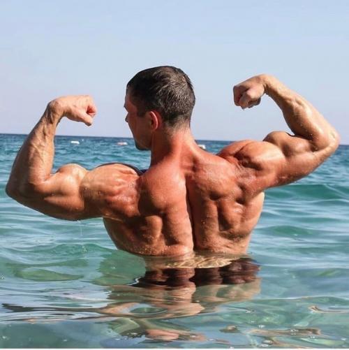 Просто красавчик!  Натуральный атлет Алексей шреддер. 04