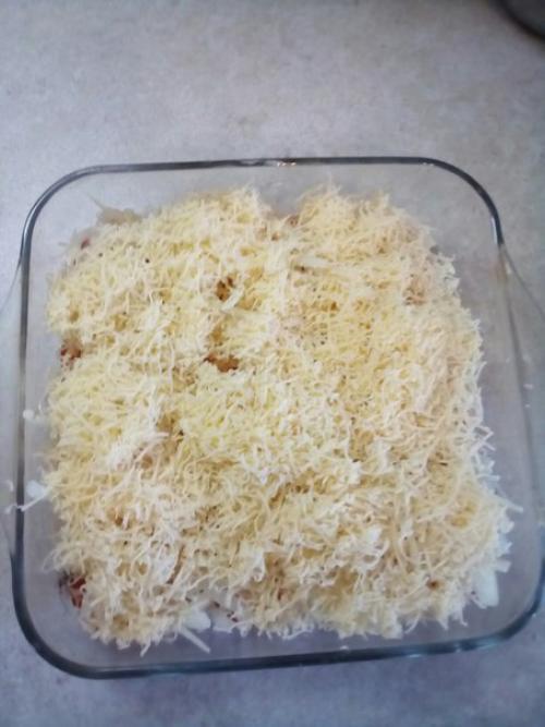 Рыба, запеченная с помидорами и сыром - тот самый случай, когда простейшая технология приносит отличный результат. 05