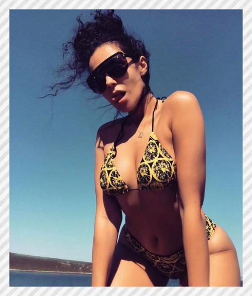 Спортивные девушки. Какие же шикарные у асти формы! 01