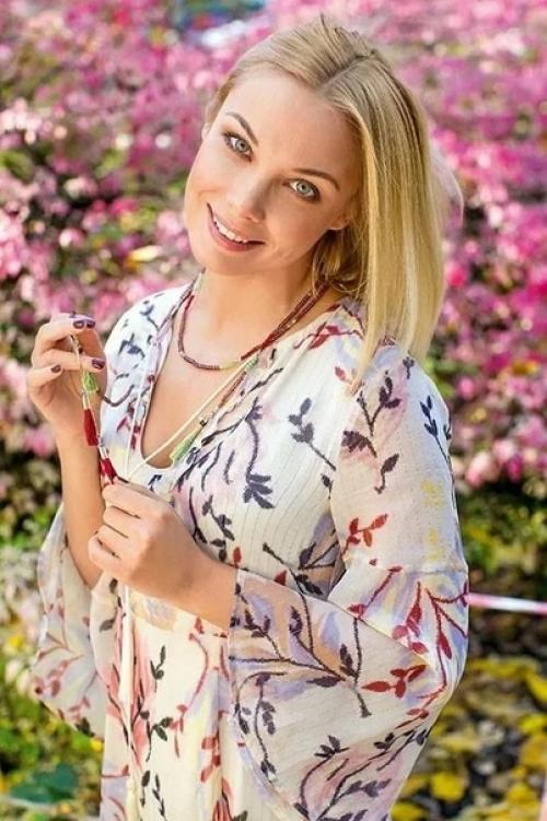 Татьяна арнтгольц - российская актриса театра и кино, телеведущая. 04