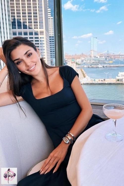 Теперь Ханде эрчел, актриса из Турции, считается самой красивой девушкой в мире. 01